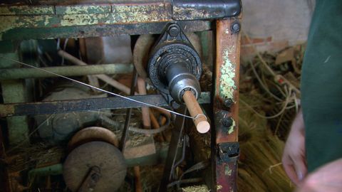 Making Stuff: Season 2. Episode 2, Brooms cover image cdn