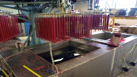 Making Stuff: Season 2. Episode 3, Candles cover image cdn