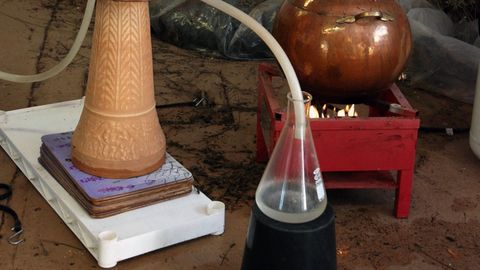 Making Stuff: Season 2. Episode 47, Perfume - 2 - Production cover image cdn